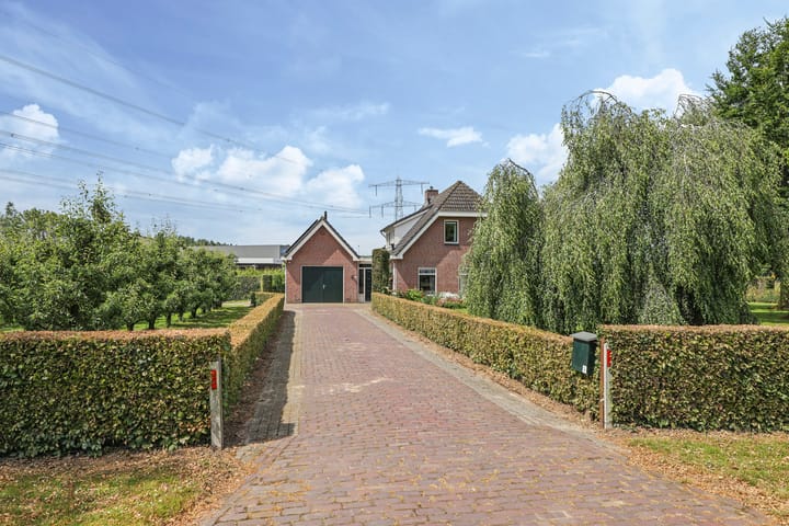 Foto 78 van Spoorstraat 2