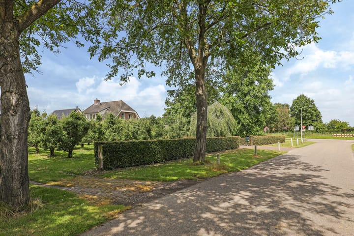 Foto 83 van Spoorstraat 2