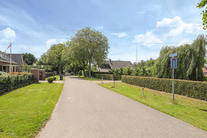 Foto 85 van Spoorstraat 2