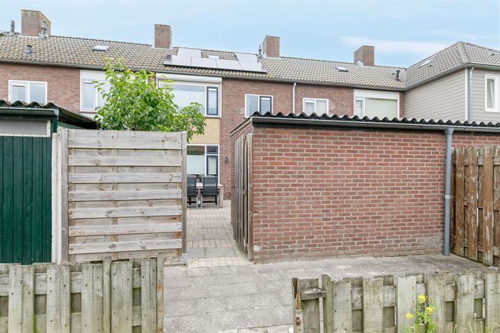 View photo 35 of Prunusstraat 30