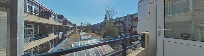 Bekijk 360° foto van balkon van 1e IJzerstraat 8-B