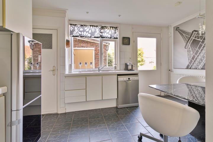 Foto 18 van Voorstraat 12