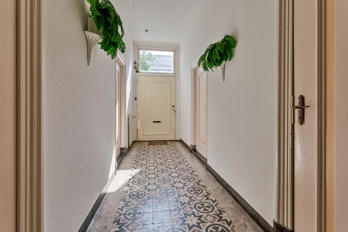 Photo 21 of Voorstraat 12