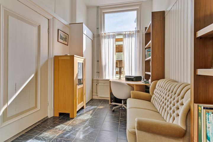 Foto 22 van Voorstraat 12