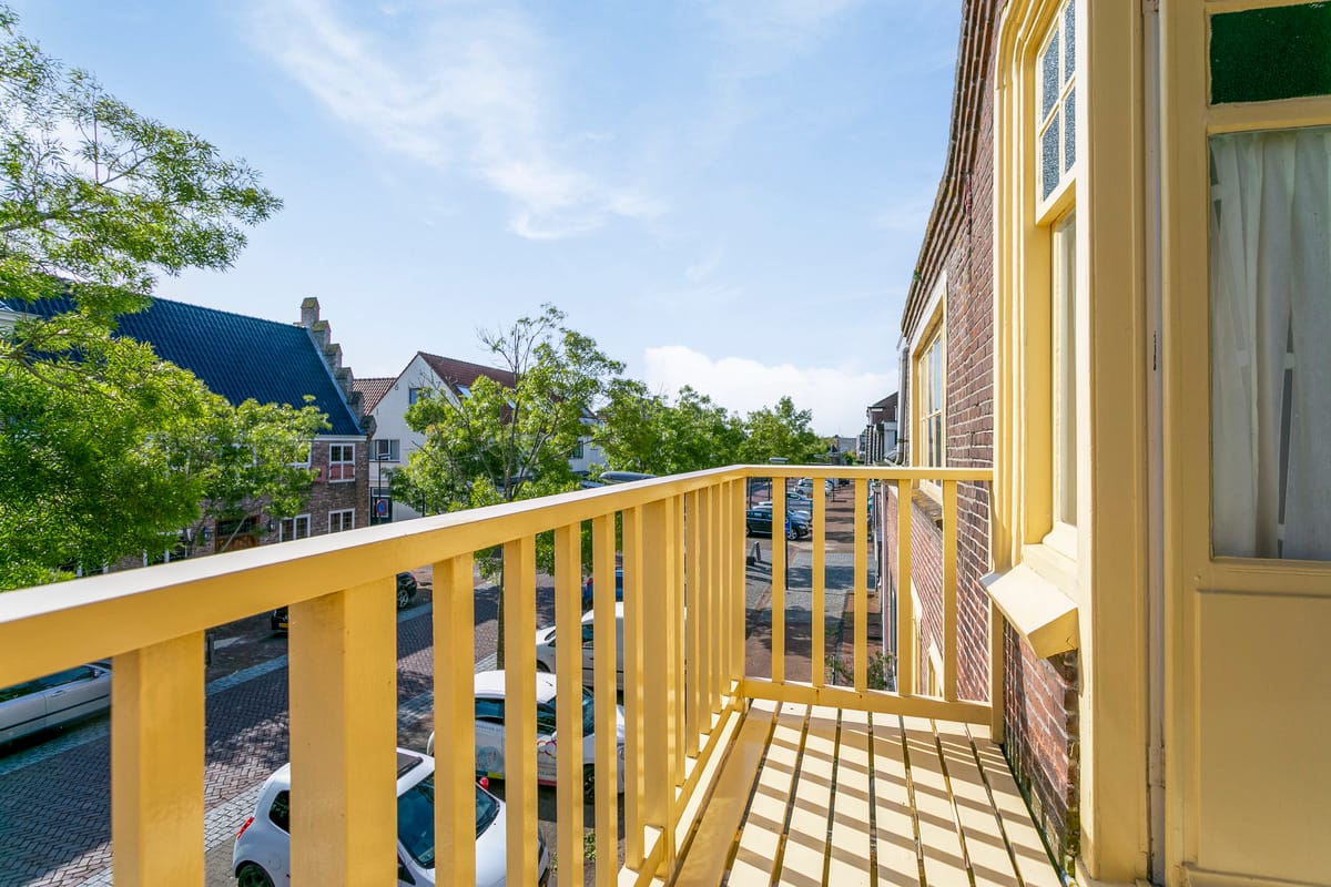 Photo 33 of Voorstraat 12