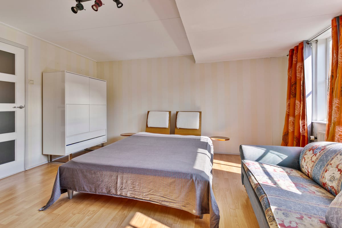 Photo 35 of Voorstraat 12