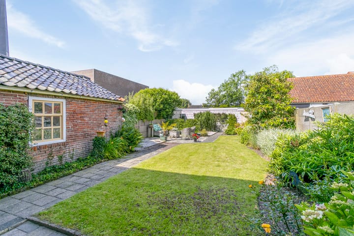 Foto 40 van Voorstraat 12