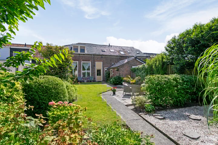 Foto 44 van Voorstraat 12