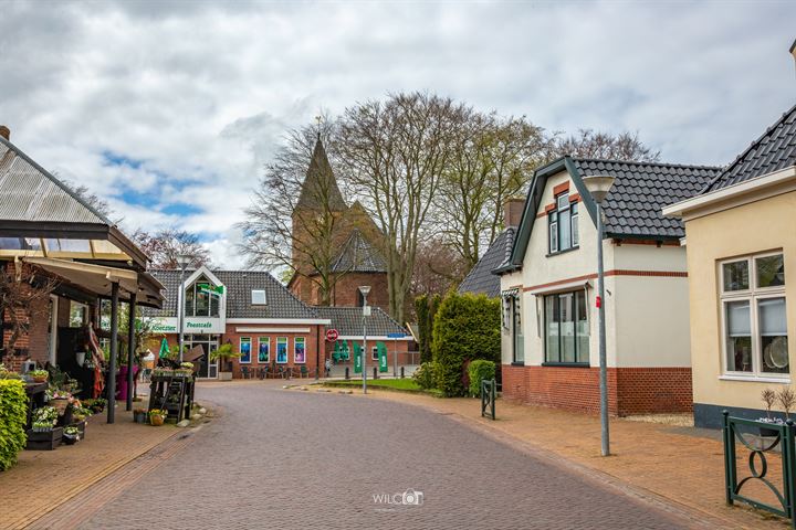 View photo 3 of Hoofdweg 130