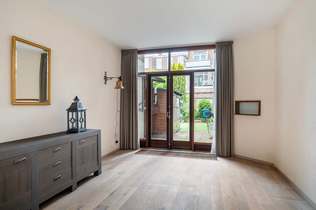 Photo 7 of Fultonstraat 69