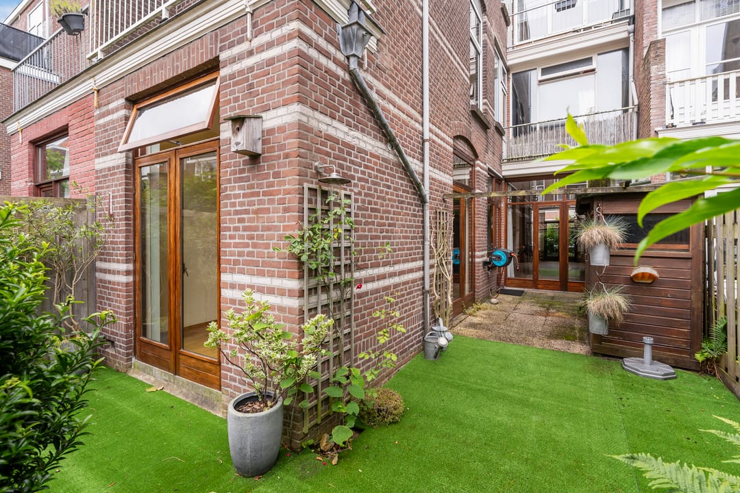 Photo 8 of Fultonstraat 69