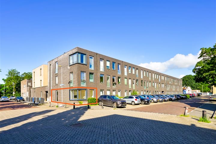 Bekijk foto 1 van Berlagestraat 62