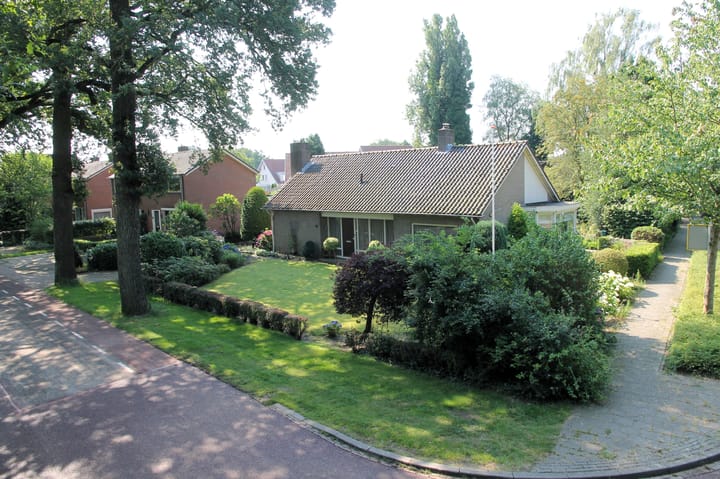 Foto 35 van van der Capellenweg 20