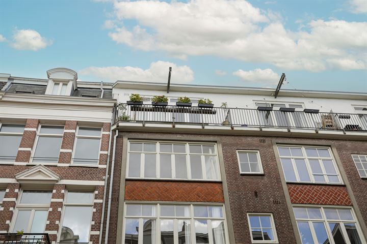 View photo 20 of Blasiusstraat 13-3