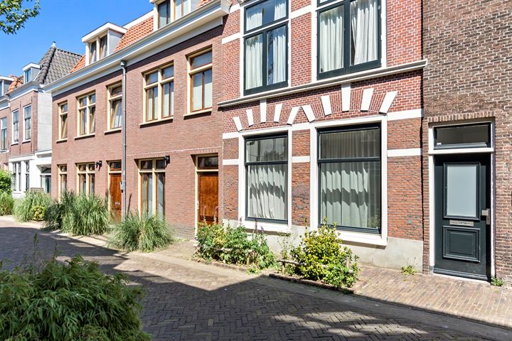 Bekijk foto 1 van Narmstraat 1-D