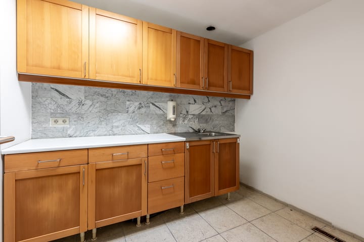 Foto 42 van Notaris L P vd Blinkln 30