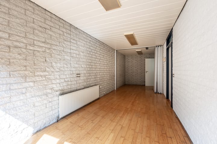 Foto 43 van Notaris L P vd Blinkln 30