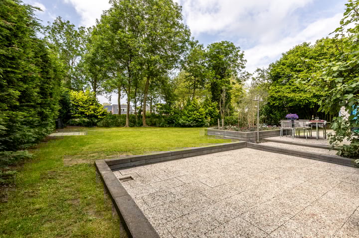 Foto 51 van Notaris L P vd Blinkln 30