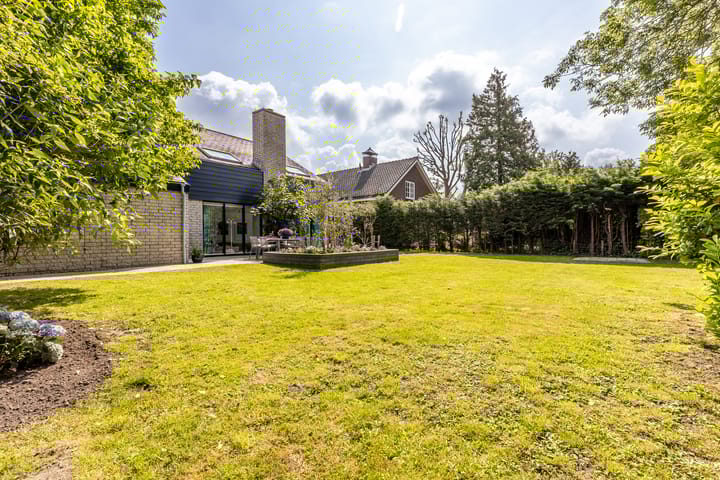 Foto 53 van Notaris L P vd Blinkln 30