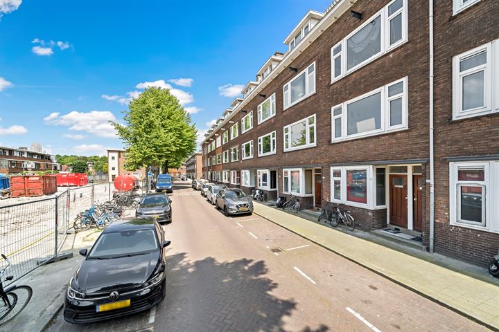 Bekijk foto 7 van Voetjesstraat 60-B01