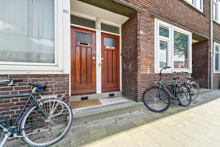 Bekijk foto 8 van Voetjesstraat 60-B01