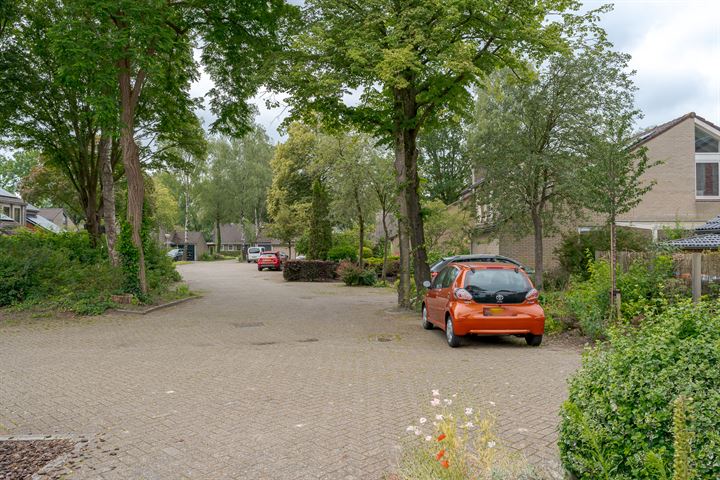 Bekijk foto 3 van De Vos van Steenwijkstraat 26