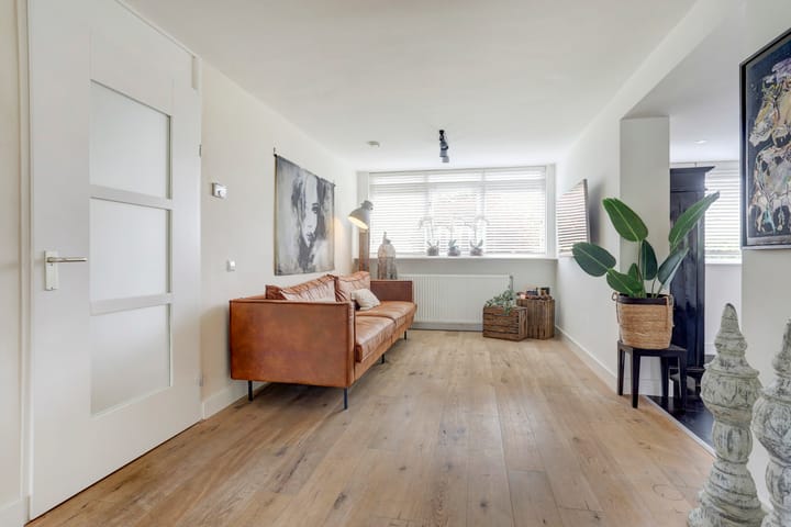 Foto 10 van van Dethstraat 14