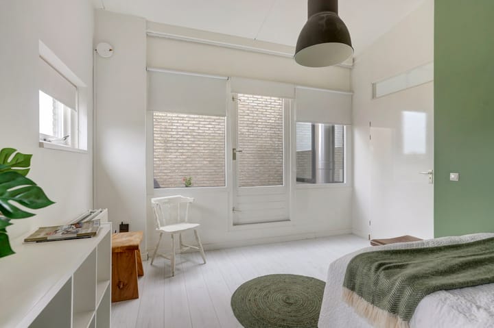 Foto 41 van van Dethstraat 14