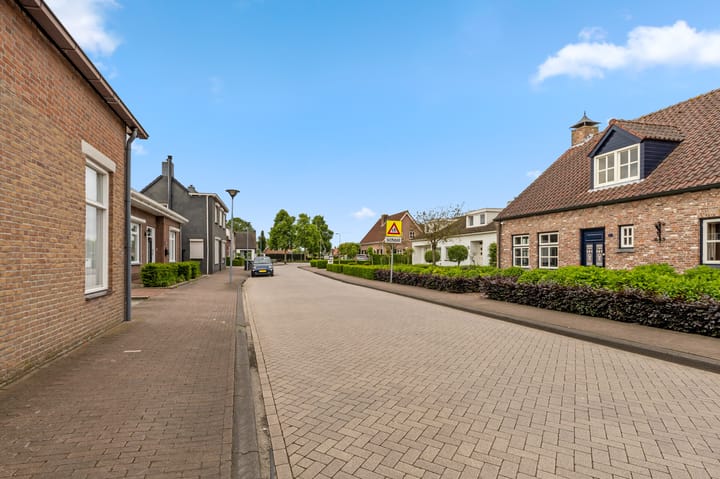 Foto 56 van Onze Lieve Vrouwestraat 100