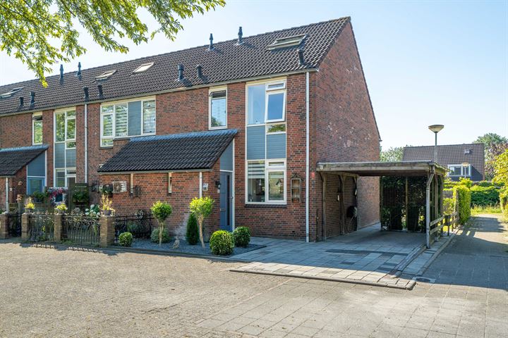 Bekijk foto 1 van Wolfsklauwstraat 45