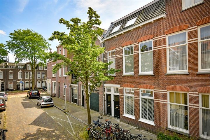 View photo 1 of Van Leeuwenhoeckstraat 6