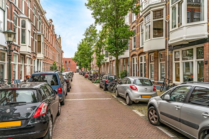 Bekijk foto 16 van Nicolaïstraat 55