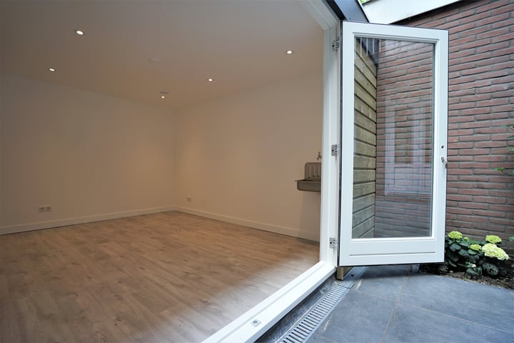 Bekijk foto 12 van Geuzenstraat 76-H