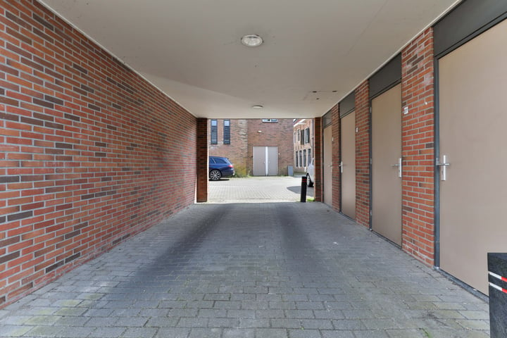 Bekijk foto 39 van Voorstraat 61-C