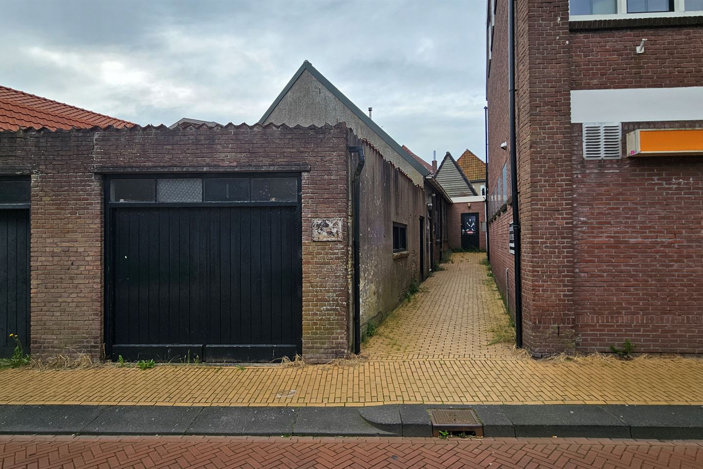 Bekijk foto 1 van Weemstraat 24-A