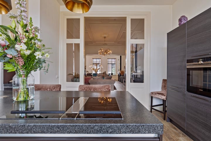 Foto 9 van Madoerastraat 18-A