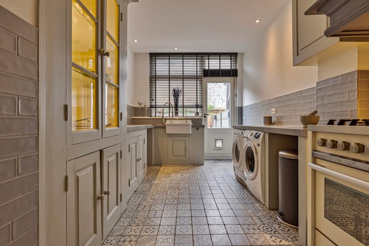 Foto 18 van Madoerastraat 18-A