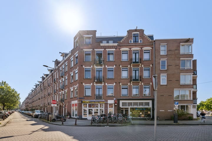 Bekijk foto 2 van Eerste Atjehstraat 106-A