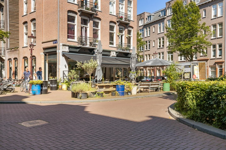 View photo 19 of Eerste Atjehstraat 106-A