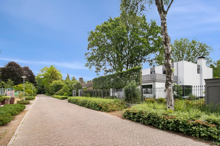 Foto 4 van Dennenlaan 4