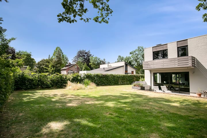 Foto 44 van Dennenlaan 4