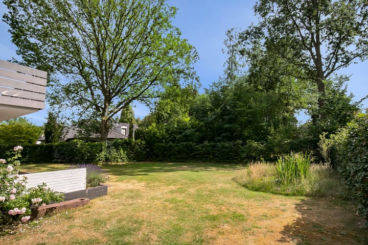 Foto 46 van Dennenlaan 4