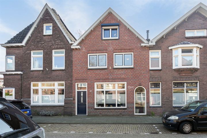 Bekijk foto 1 van Boerhaavestraat 72