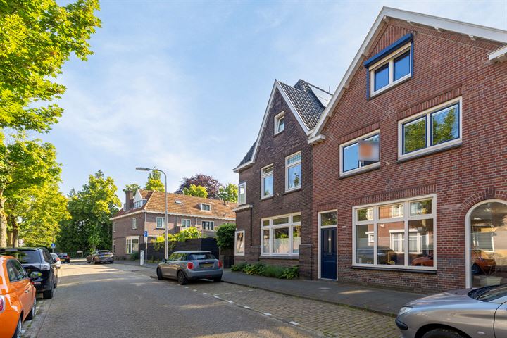 Bekijk foto 44 van Boerhaavestraat 72