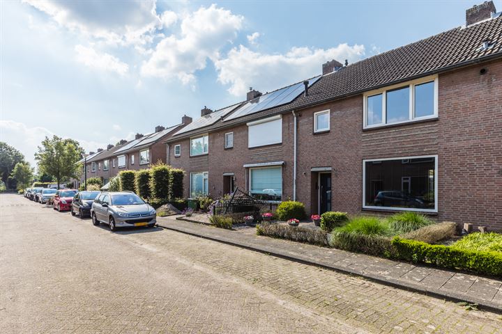 Bekijk foto 38 van C. Rossemsstraat 6