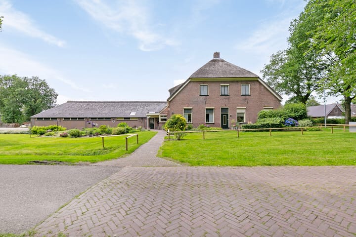 Photo 2 of Zuiderstraat 19