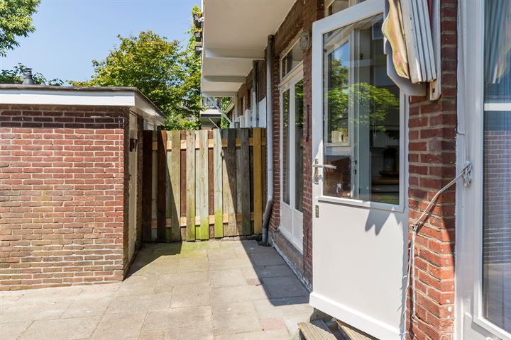 Bekijk foto 20 van De Moucheronstraat 47