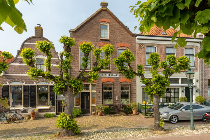 Bekijk foto 1 van Dorpsstraat 64