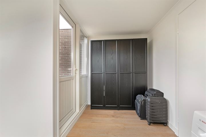 Bekijk foto 36 van Distelstraat 2