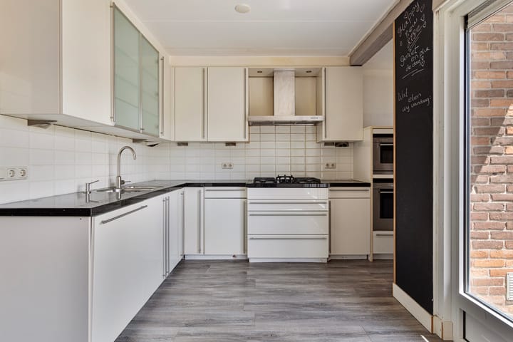 Foto 7 van Spoorstraat 49